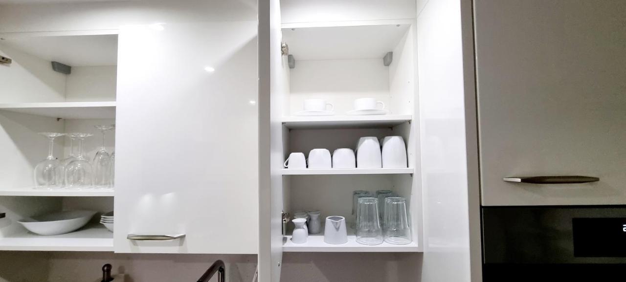 New Modern Selfcheckin Publicfreeparking Highspeed Wifi Kingsizebed Appartement Baden-Baden Buitenkant foto